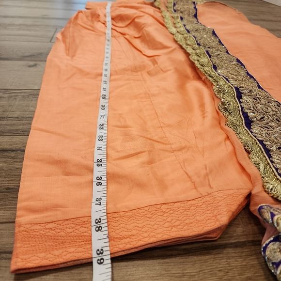 Indian punjabi suit with salwaar and dupatta - Picture 7 of 12